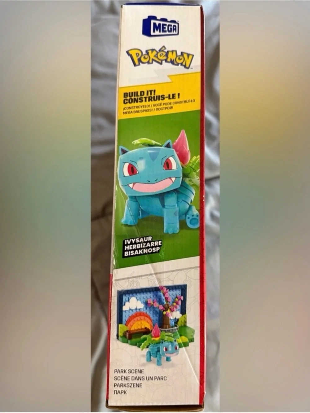 Mattel Blue Bulbasaur Park Playset with Pink Blossoms